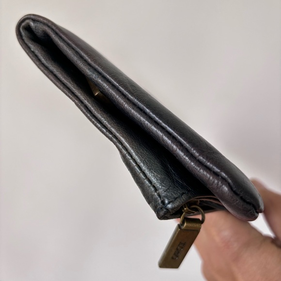 Hobo International Leather Fold Over Bow Clutch Dark Navy - Picture 13 of 16